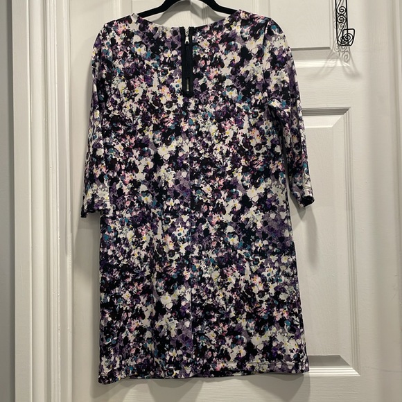 Floral Shift Dress - Picture 2 of 4